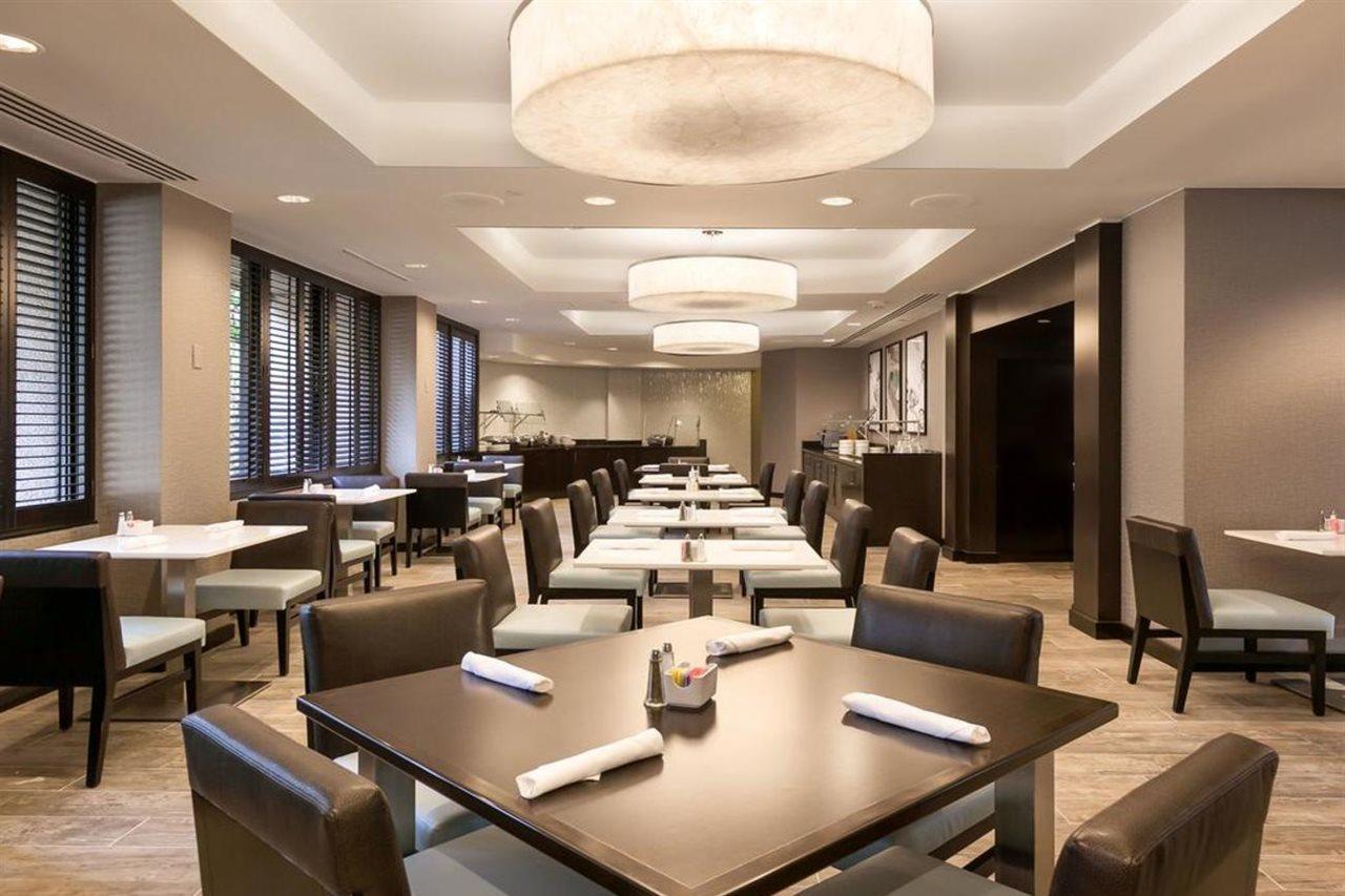 Doubletree By Hilton Hotel & Suites Houston By The Galleria Exterior photo