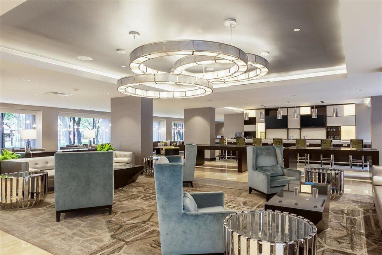 Doubletree By Hilton Hotel & Suites Houston By The Galleria Exterior photo
