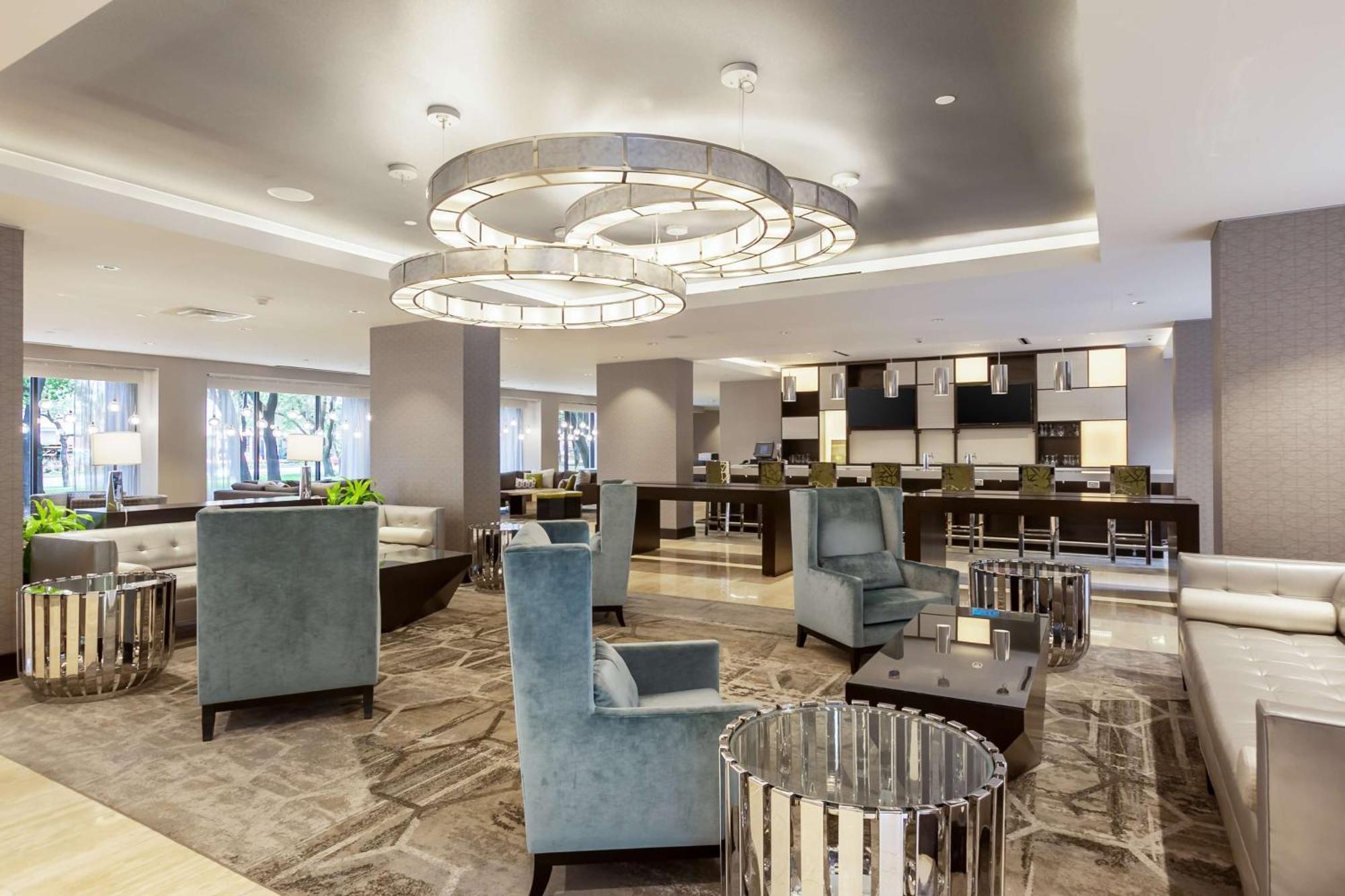 Doubletree By Hilton Hotel & Suites Houston By The Galleria Exterior photo