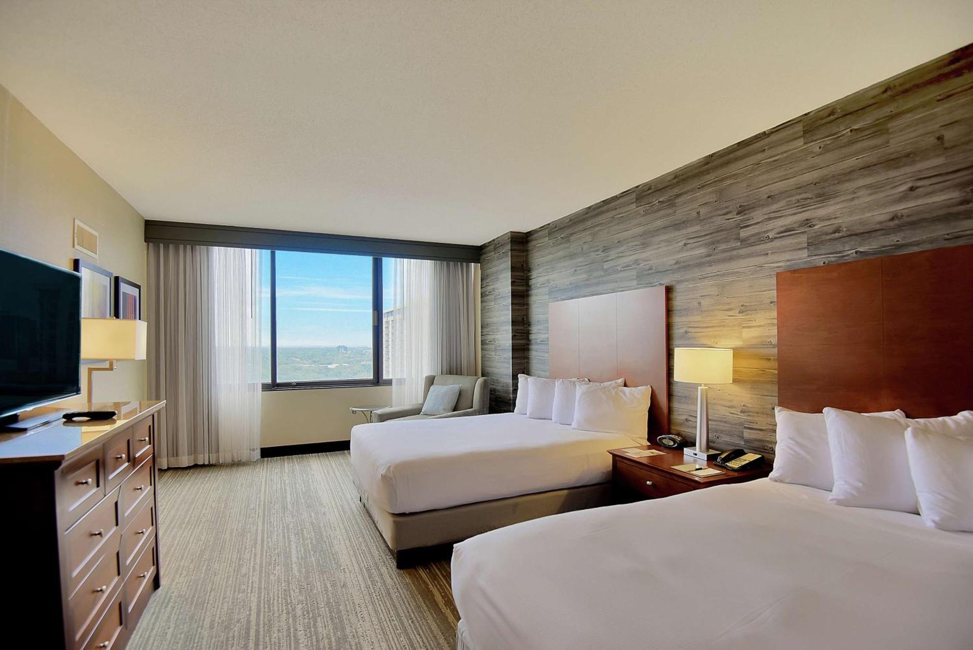 Doubletree By Hilton Hotel & Suites Houston By The Galleria Exterior photo