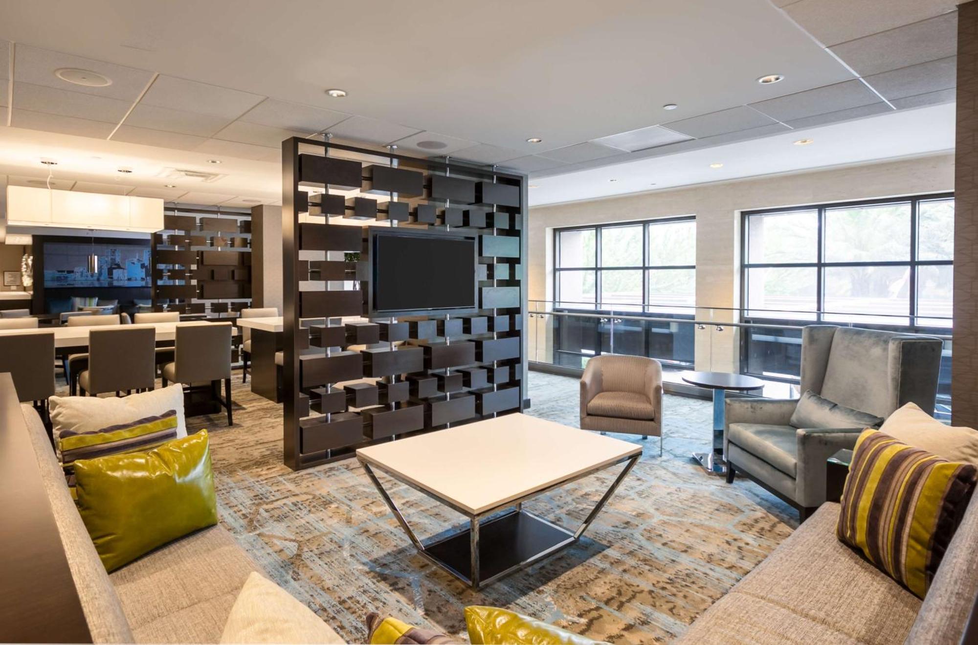 Doubletree By Hilton Hotel & Suites Houston By The Galleria Exterior photo