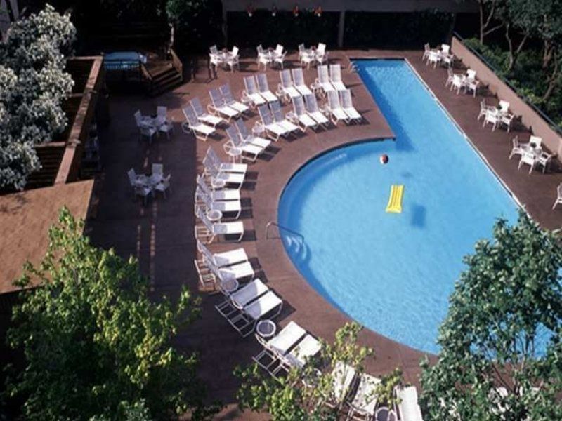 Doubletree By Hilton Hotel & Suites Houston By The Galleria Exterior photo