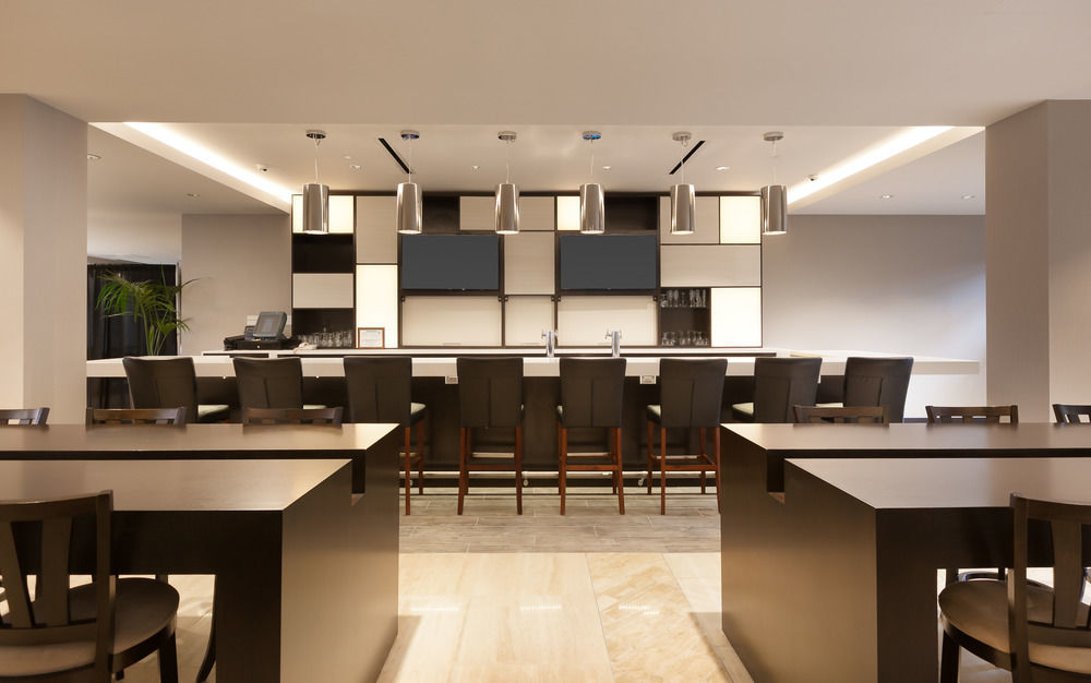 Doubletree By Hilton Hotel & Suites Houston By The Galleria Exterior photo